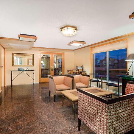 Baymont By Wyndham Sandusky Interior photo