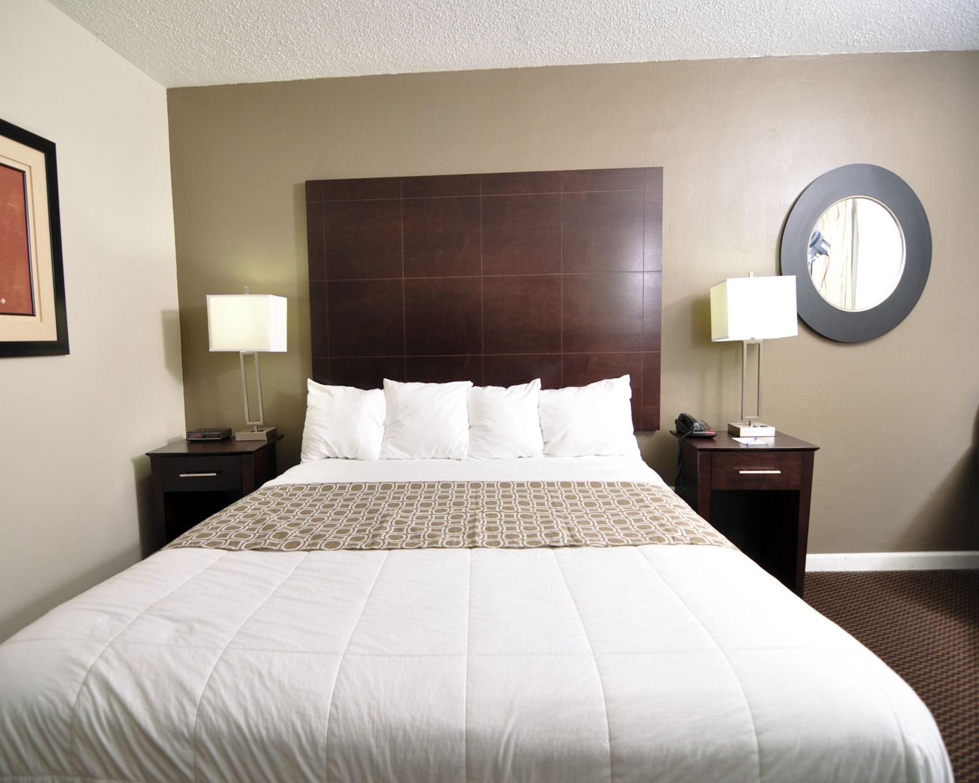 Baymont By Wyndham Sandusky Exterior photo