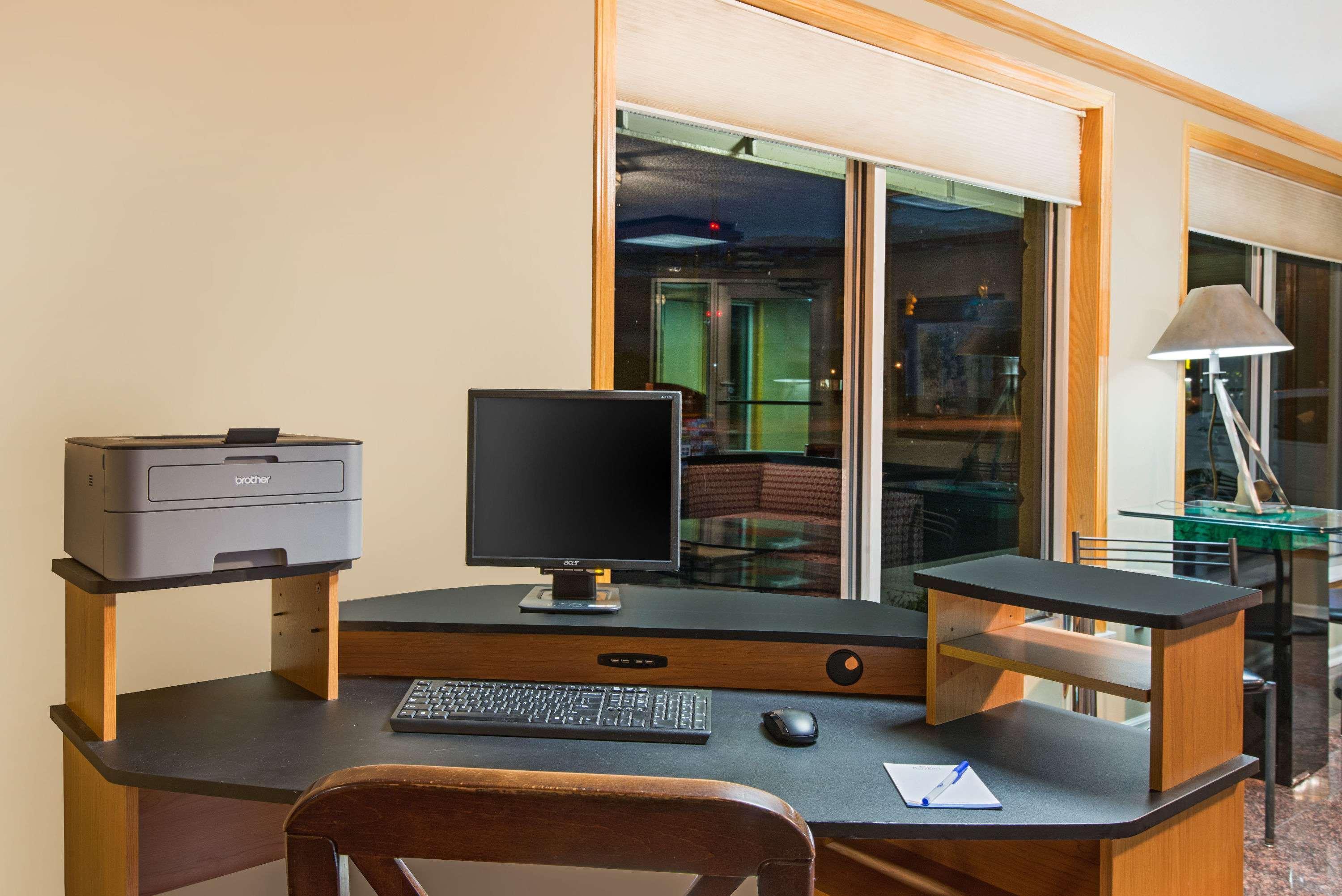 Baymont By Wyndham Sandusky Facilities photo